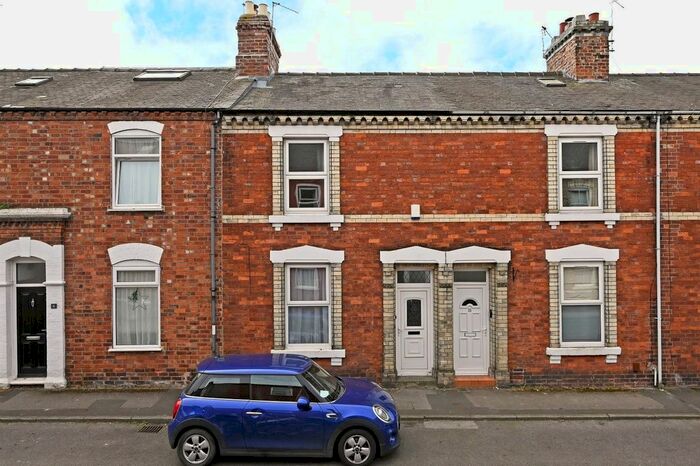 3 Bedroom Terraced House To Rent In Ambrose Street, Fulford Road, York, YO10