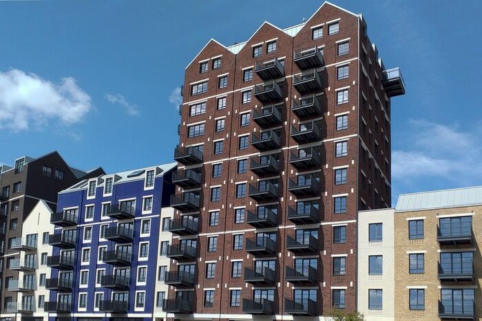 Studio To Rent In Saxon Building, Goodluck Hope, Canning Town, E14