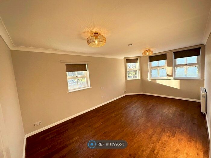 1 Bedroom Flat To Rent In Cadogan Terrace, London, E9