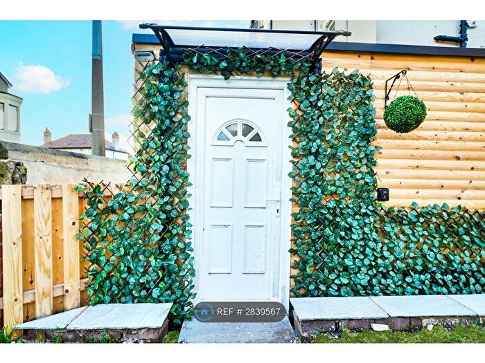 1 Bedroom Park Home To Rent In Arnside Crescent, Morecambe, LA4