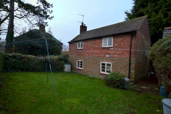 2 Bedroom Cottage To Rent In The Rock, Branston, NG32