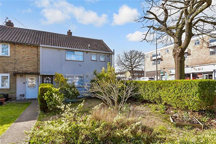 3 Bedroom End Terrace House For Sale In Weeds Wood Road, Chatham, Kent, ME5