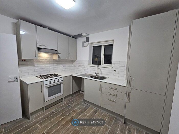 2 Bedroom Maisonette To Rent In Camrose Avenue, Edgware, HA8