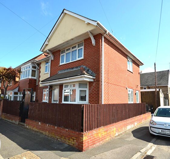 2 Bedroom Flat To Rent In Bournemouth, BH1