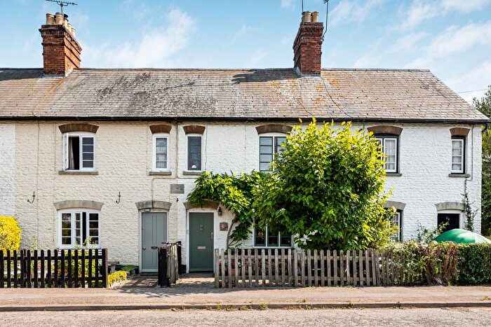 2 Bedroom Cottage For Sale In Main Road, Fyfield, OX13