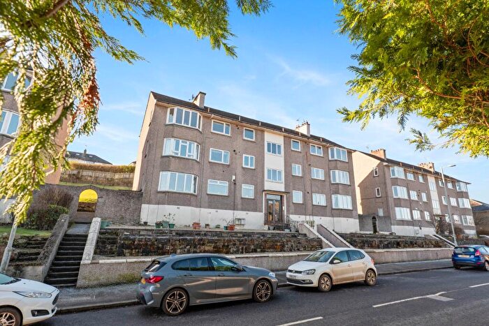 2 Bedroom Flat To Rent In Greenwood Road, Clarkston, East Renfrewshire, G76