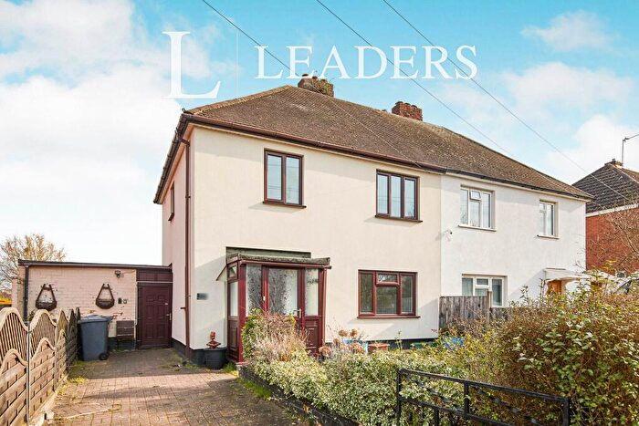 3 Bedroom Semi-Detached House To Rent In Cumberland Road, Burton-On-Trent, DE15