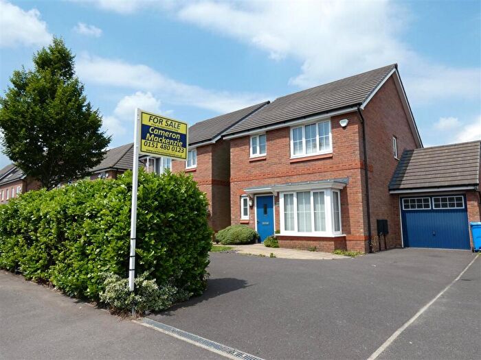 3 Bedroom Detached House For Sale In Western Avenue, Huyton, Liverpool, L36