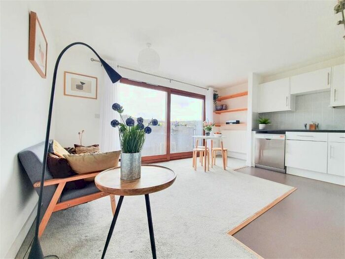 1 Bedroom Flat To Rent In Taunton Road, Brighton, BN2