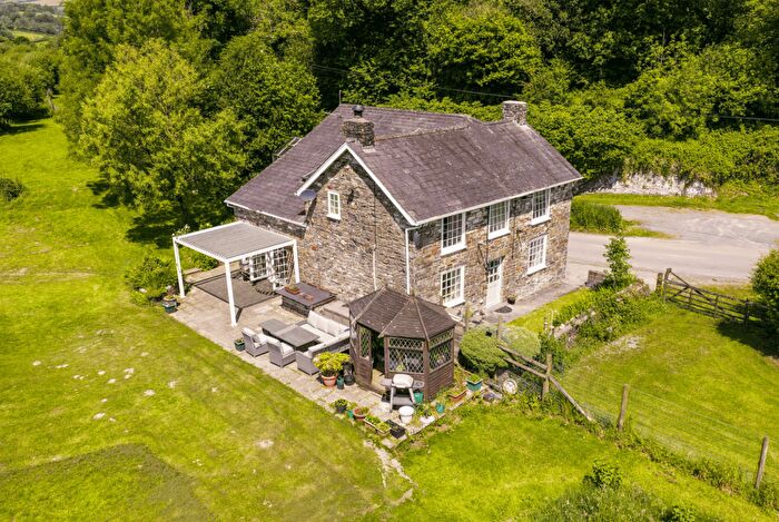 4 Bedroom Detached House For Sale In Llysonnen Road, Carmarthen, SA33
