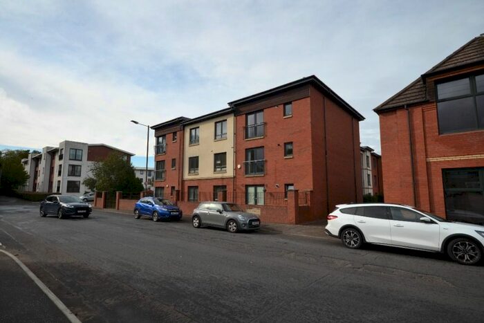 2 Bedroom Flat To Rent In New Mart Square, Chesser, Edinburgh, EH14
