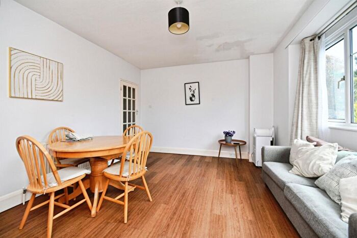 1 Bedroom Flat For Sale In London Road, Preston, Brighton, BN1