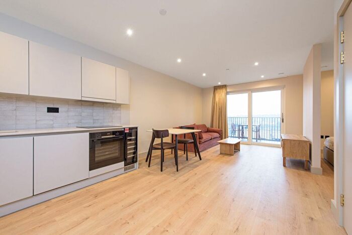 Studio To Rent In The Draper, Colindale, London, NW9