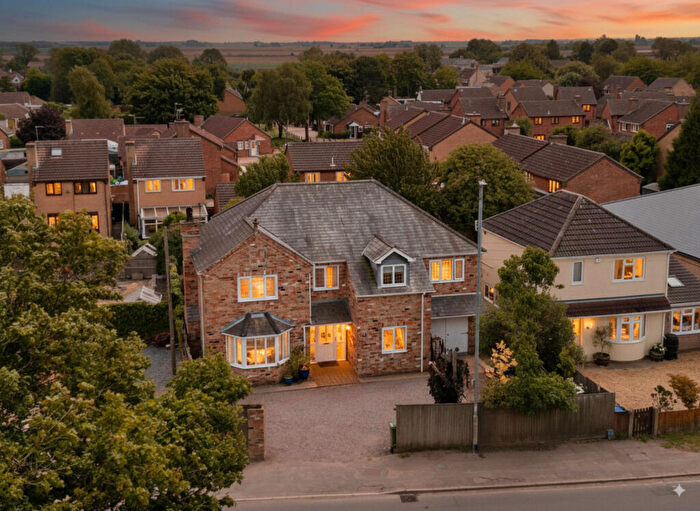 5 Bedroom Detached House For Sale In March Road, Coates, PE7