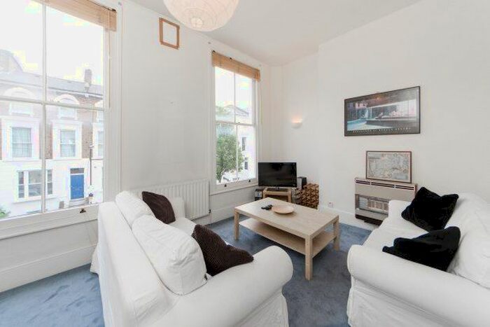 1 Bedroom Flat To Rent In Woodstock Grove, Hammersmith, W12