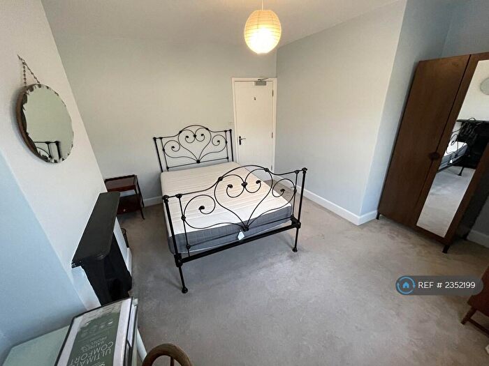 4 Bedroom Terraced House To Rent In Brook Road, Bath, BA2