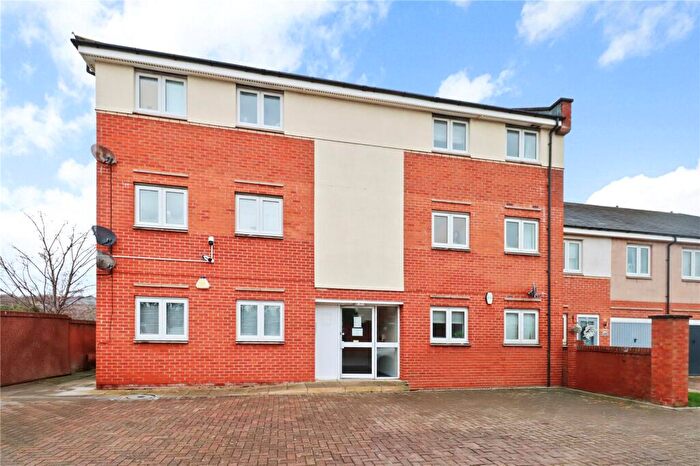 2 Bedroom Flat To Rent In Bittern Close, Dunston, Gateshead, NE11