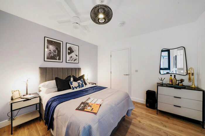 2 Bedroom Apartment To Rent In Gateman House, SE13