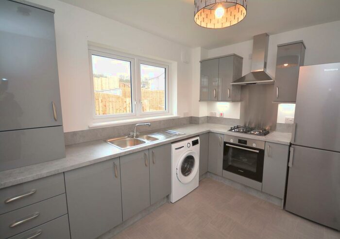 2 Bedroom Flat To Rent In Rothes Place, Slackbuie, Inverness, IV2