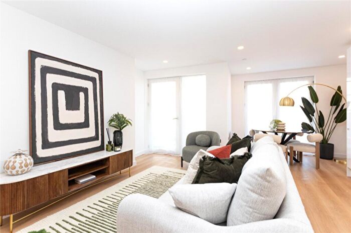 2 Bedroom Apartment For Sale In Goldstone Apartments, Hove, East Sussex, BN3