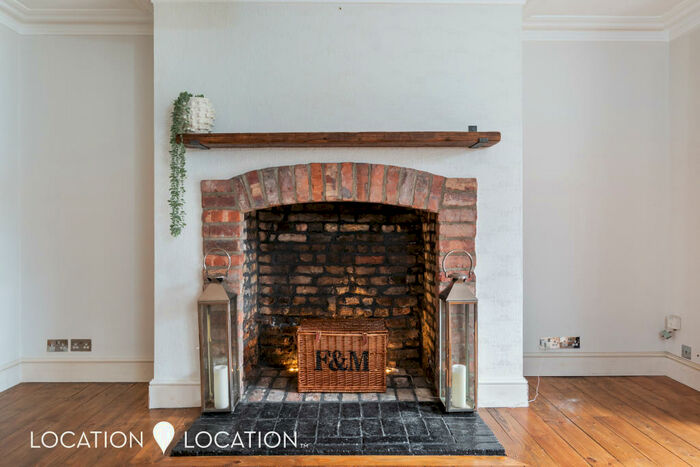 3 Bedroom Flat To Rent In Lordship Park, N16