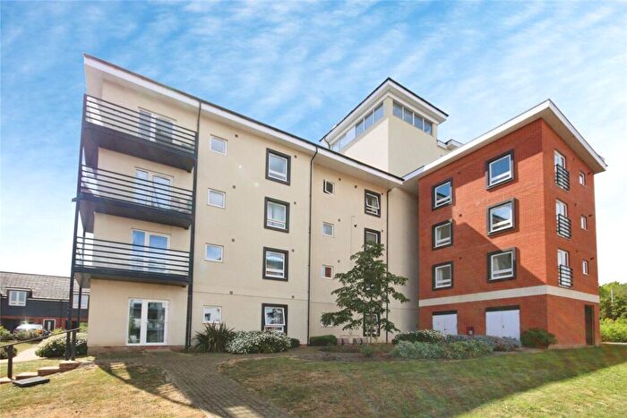 1 Bedroom Apartment To Rent In Webster Close, Bracknell, Berkshire, RG12