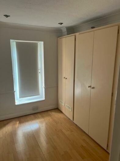 2 Bedroom Flat To Rent In A New Bridge Road, Hull, HU9