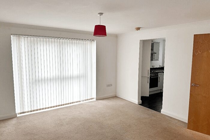 2 Bedroom Apartment To Rent In Rokerlea, SR6