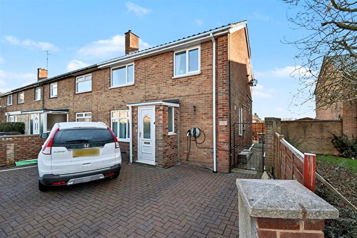 3 Bedroom End Of Terrace House For Sale In Beanfield Avenue, Corby, NN18