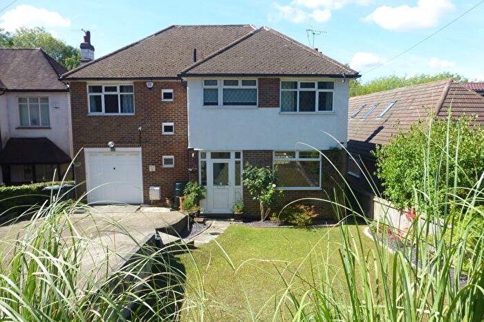 5 Bedroom Detached House For Sale In Coulsdon Road, Coulsdon, CR5