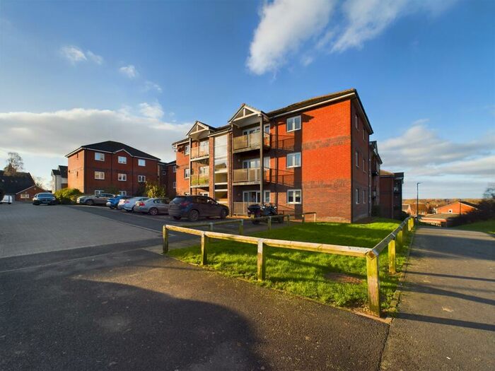 2 Bedroom Flat To Rent In Pennine View Close, Carlisle, CA1