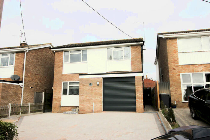 3 Bedroom Detached House To Rent In Anchor Lane, Canewdon, SS4