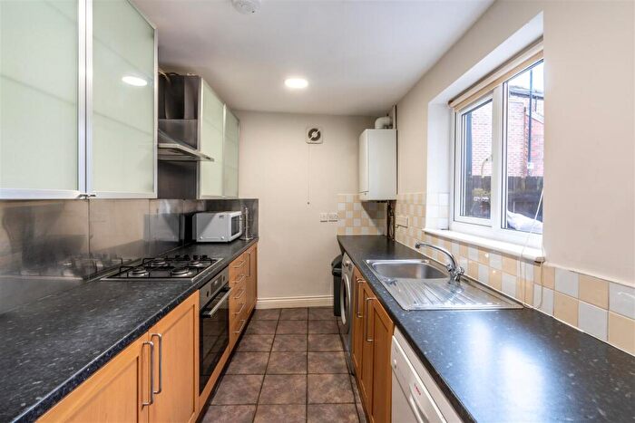 6 Bedroom Terraced House To Rent In £pppw - Chester St - Sandyford, NE2