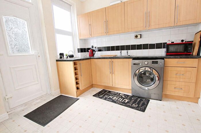 3 Bedroom Terraced House For Sale In Rochdale Road, Todmorden, OL14
