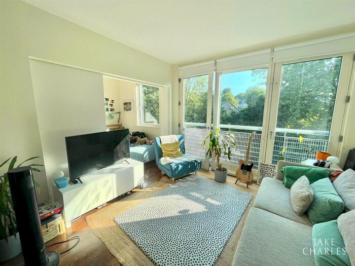 2 Bedroom Flat To Rent In Crouch End Hill, Exchange House, London, N8