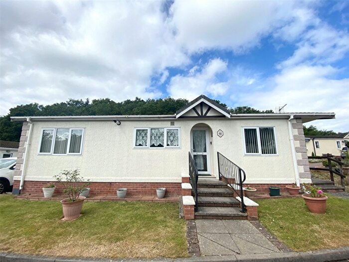 2 Bedroom Park Home For Sale In Worfield Close, Severn Gorge Park, Telford, Shropshire, TF7