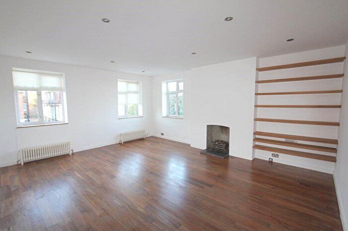 2 Bedroom Flat To Rent In Craigie Lea, Muswell Avenue, Muswell Hill, London, N10