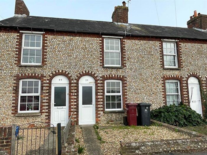 2 Bedroom Cottage To Rent In Florence Road, Chichester, PO19
