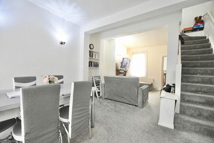 3 Bedroom Terraced House To Rent In Castle Road, Grays, RM17