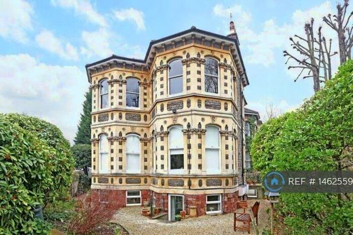 2 Bedroom Flat To Rent In Clifton, Bristol, BS8