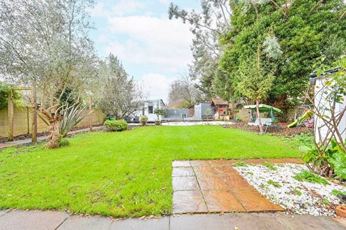 7 Bedroom Property To Rent In Leopold Road, Ealing Common, London, W5