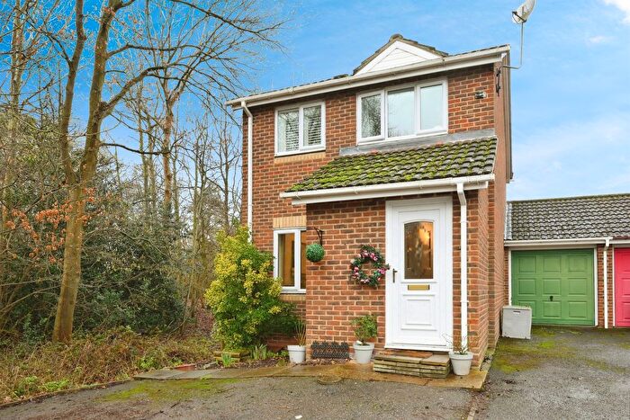3 Bedroom Detached House For Sale In Mortimer Gate, Cheshunt, Waltham Cross, EN8