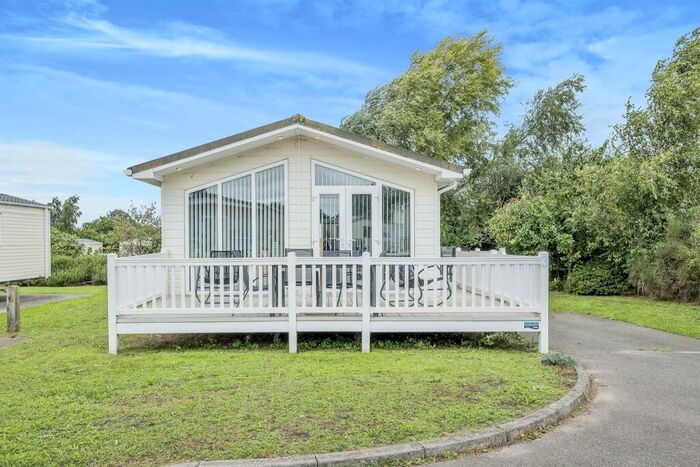 3 Bedroom Lodge For Sale In Breydon Waters, Great Yarmouth, NR31