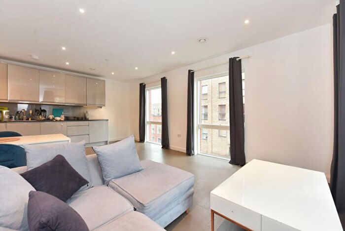 3 Bedroom Flat For Sale In Lismore Boulevard, Pandorea House, NW9