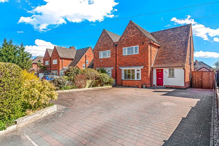 3 Bedroom Semi Detached House For Sale In Loughborough Road, Birstall, Leicester, LE4