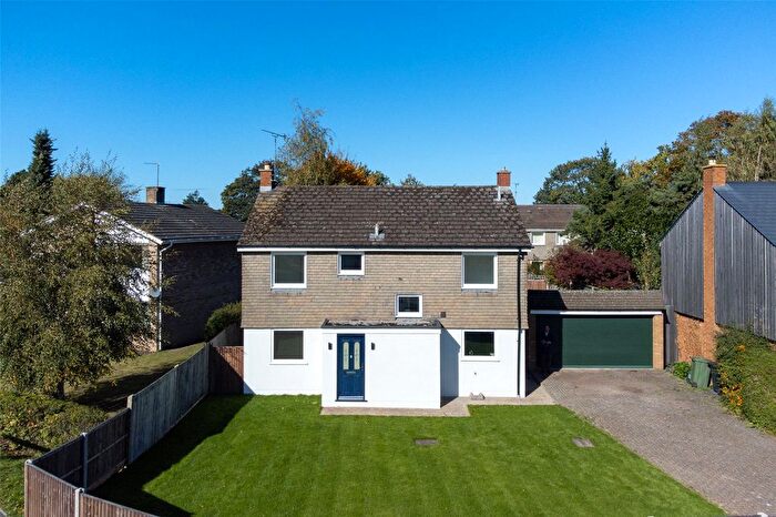 4 Bedroom Detached House For Sale In Barncroft Way, St. Albans, Hertfordshire, AL1