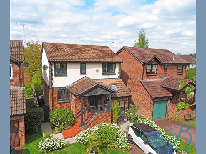4 Bedroom Detached House To Rent In Fullbrook Close, Maidenhead, SL6