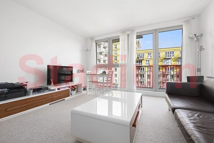 1 Bedroom Flat For Sale In Carronade Court, Eden Grove, London, N7