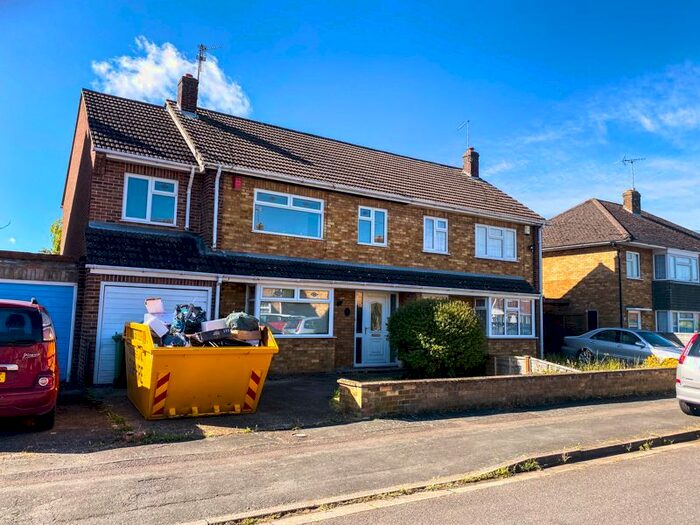 3 Bedroom Semi-Detached House To Rent In Lichfield Avenue, Werrington, Peterborough, PE4