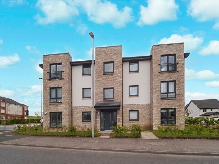 2 Bedroom Flat To Rent In Glenluce Drive, Bishopton, PA7